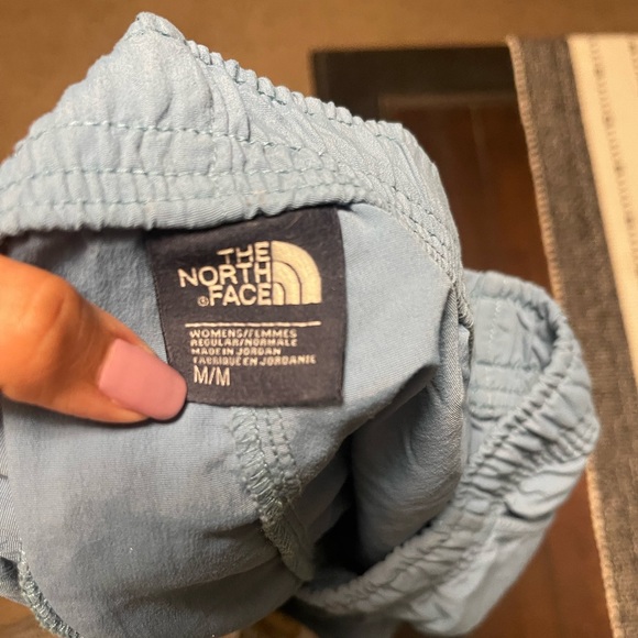 The North Face Women’s Class V Hike , athletic shorts - Picture 9 of 9